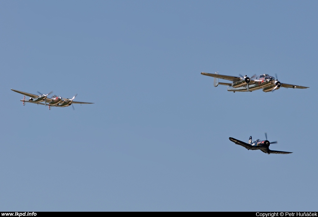 The Flying Bulls – North American B-25J N6123C