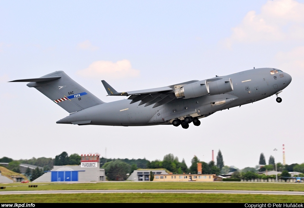 Hungary Air Force – McDonnell Douglas C-17A Globemaster 01