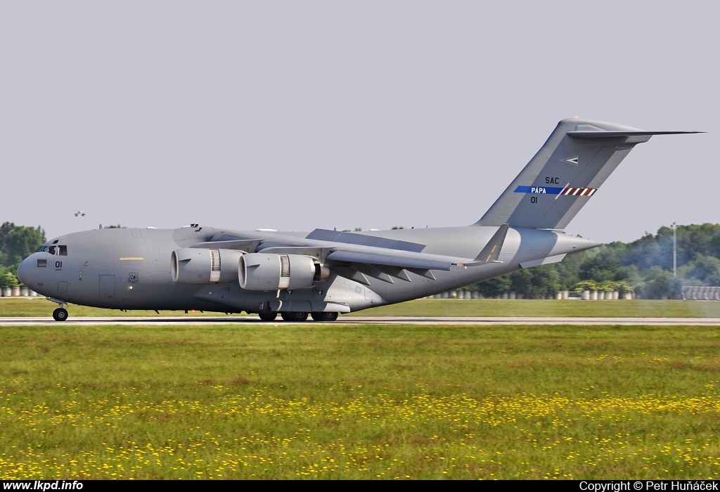 Hungary Air Force – McDonnell Douglas C-17A Globemaster 01