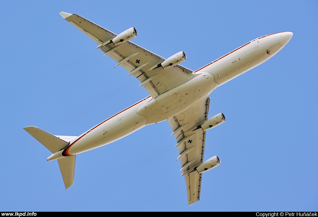 Germany Air Force – Airbus A340-313X 16+02