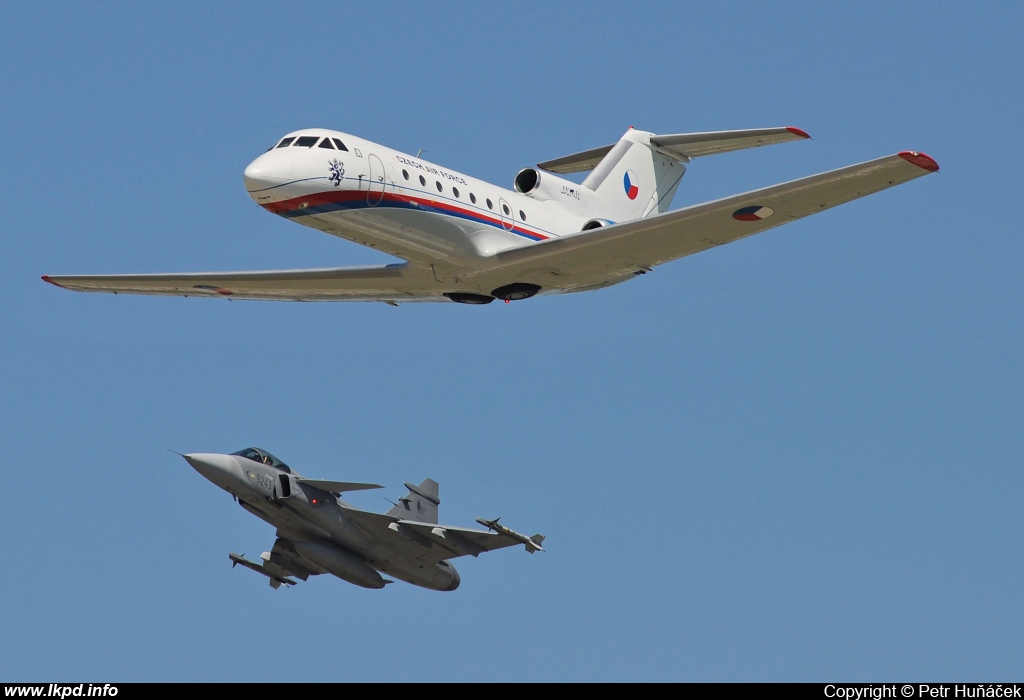 Czech Air Force – Yakovlev YAK-40 0260