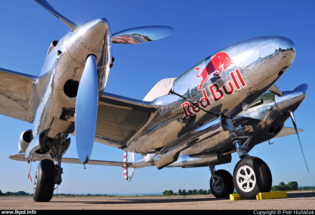 The Flying Bulls – Lockheed P-38L Lightning N25Y