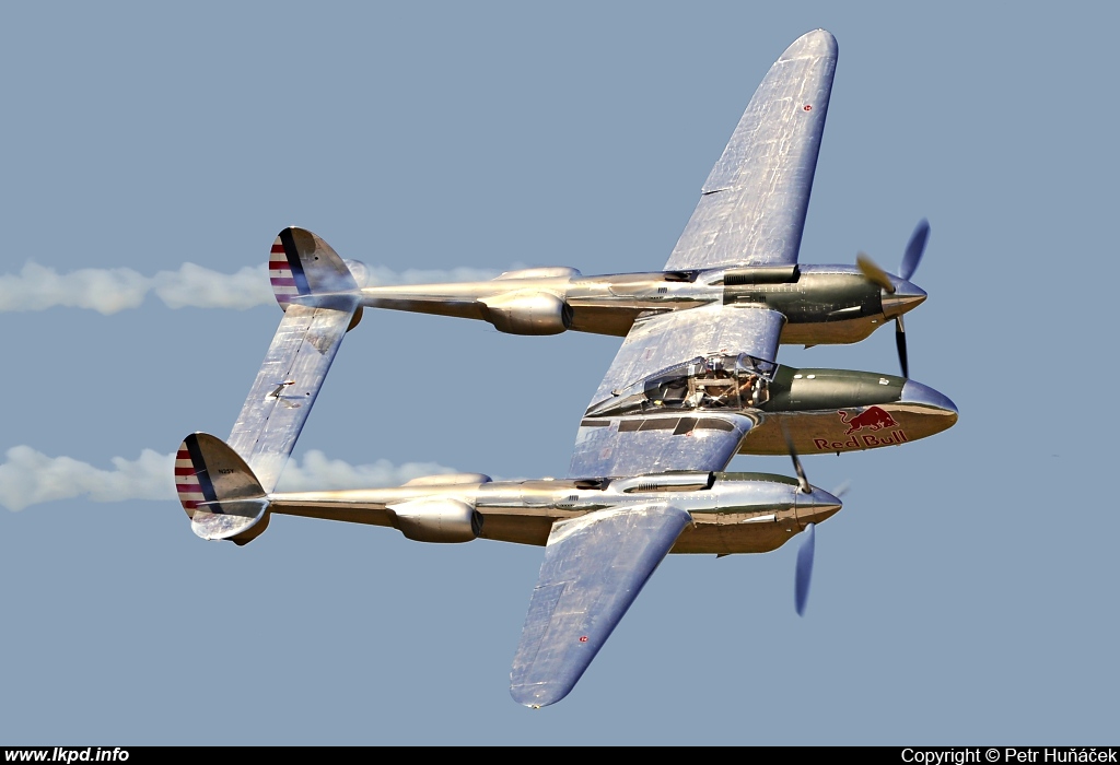 The Flying Bulls – Lockheed P-38L Lightning N25Y