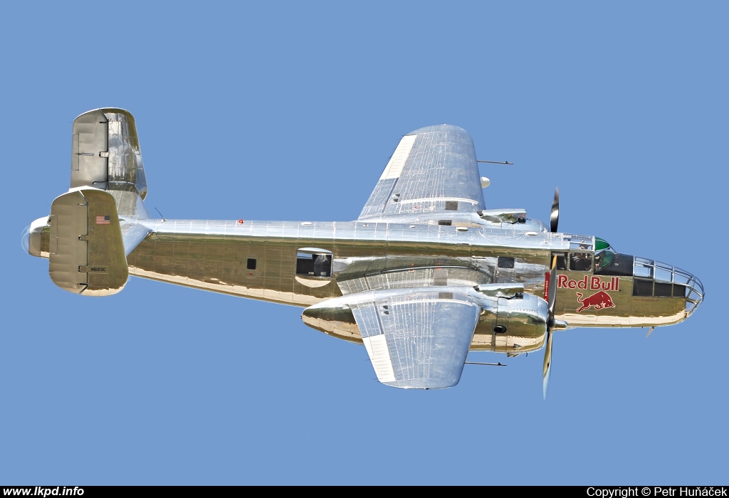 The Flying Bulls – North American B-25J N6123C