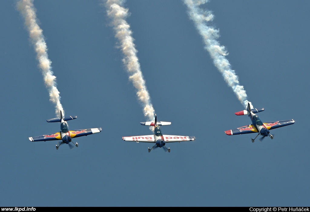 The Flying Bulls – XtremeAir XA-42 OK-FBA