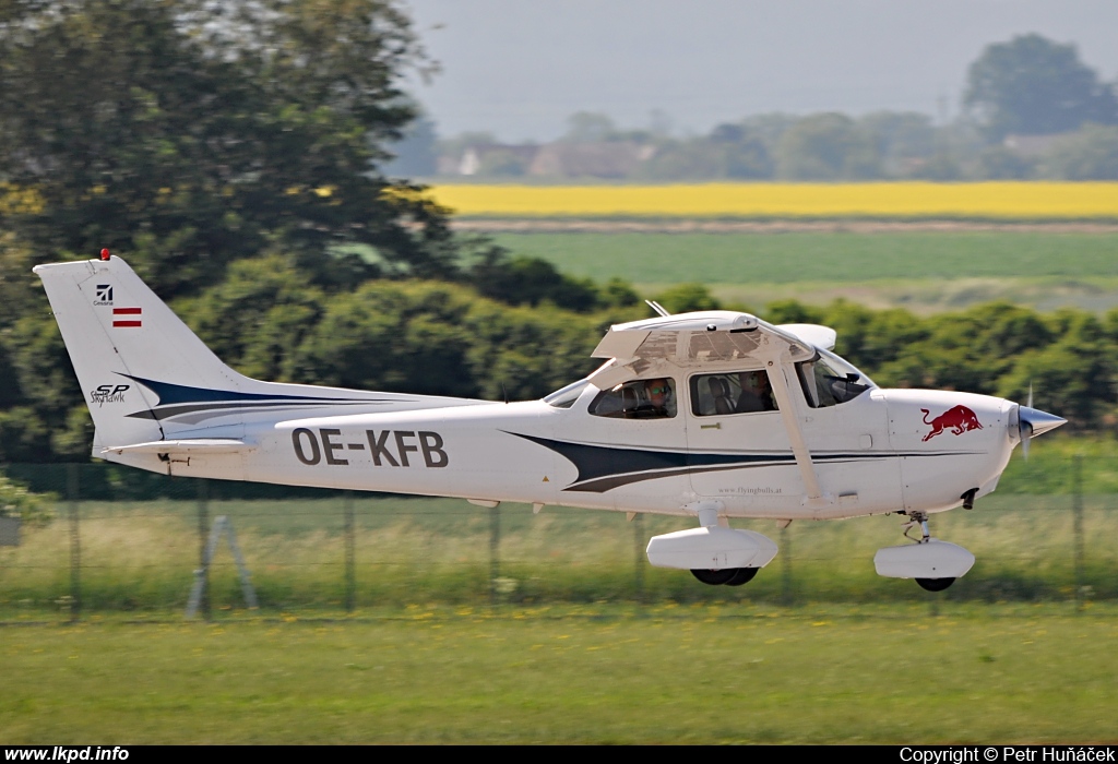 The Flying Bulls – Cessna 172S Skyhawk SP OE-KFB