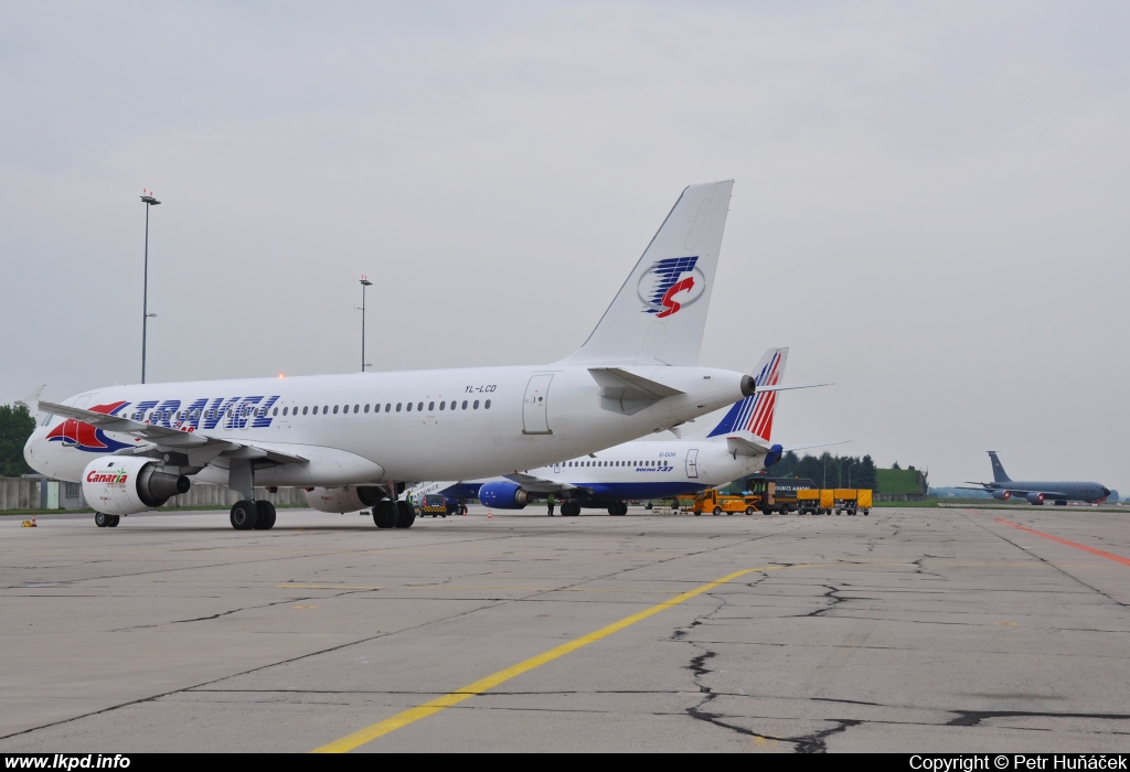 Travel Service – Airbus A320-211 YL-LCD