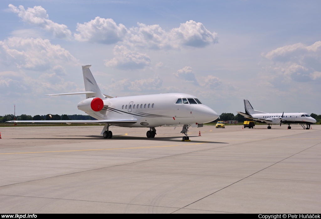 Hangar 8 – Dassault Aviation Falcon 2000EX G-LATE