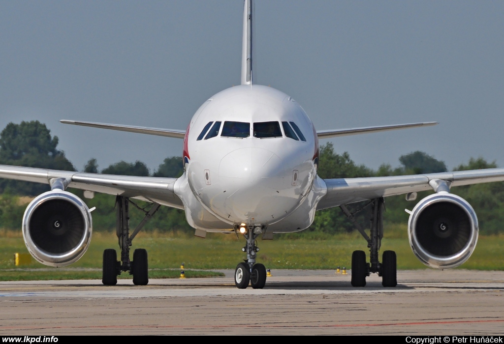 Travel Service – Airbus A320-211 YL-LCD