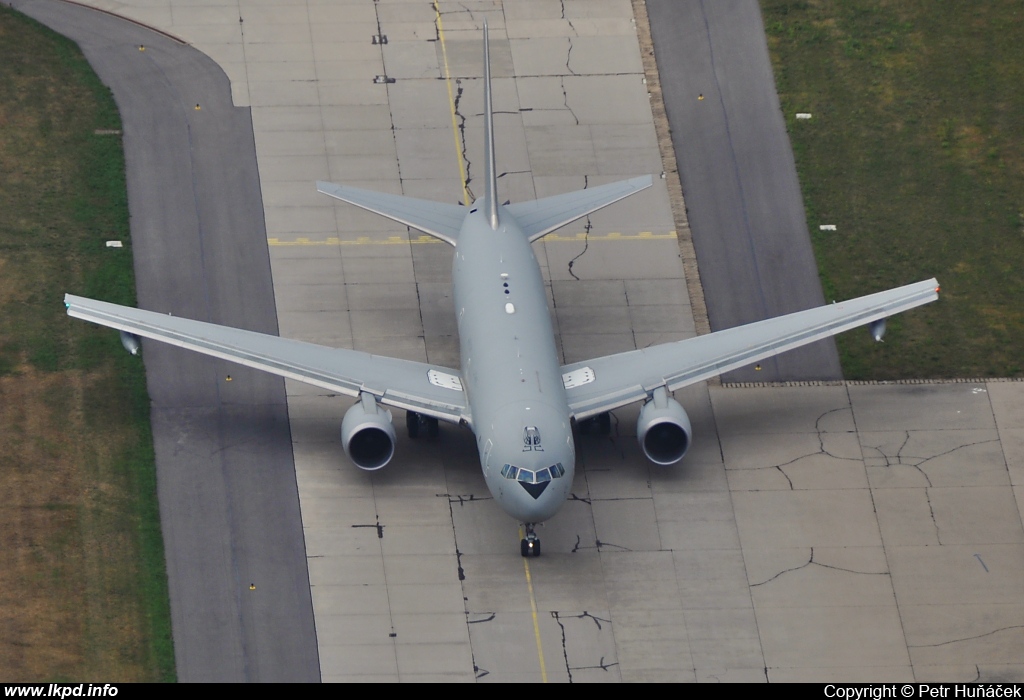 Italy Air Force – Boeing KC-767A (767-2EY/ER) MM62227