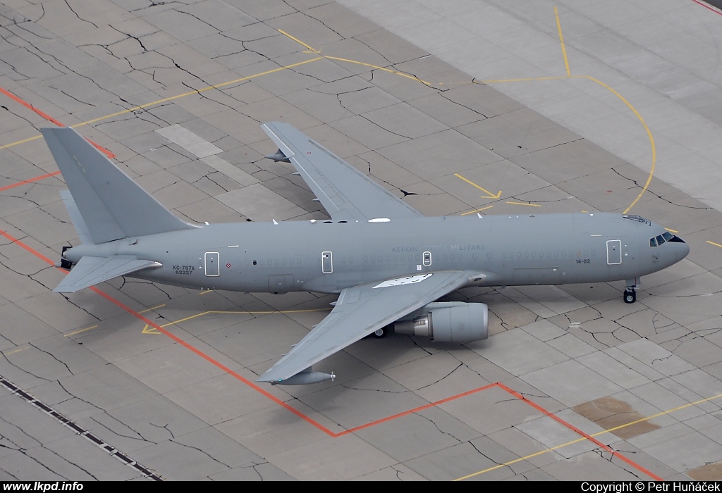 Italy Air Force – Boeing KC-767A (767-2EY/ER) MM62227