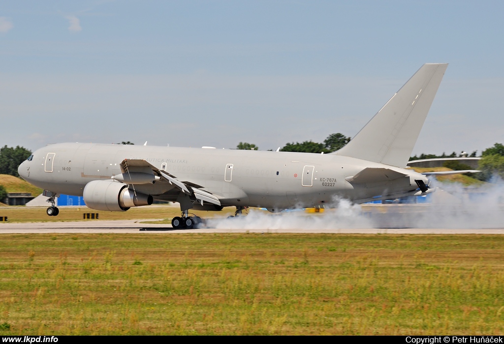 Italy Air Force – Boeing KC-767A (767-2EY/ER) MM62227