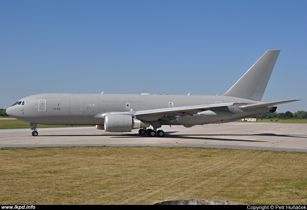 Italy Air Force – Boeing KC-767A (767-2EY/ER) MM62227