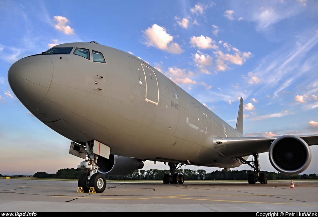 Italy Air Force – Boeing KC-767A (767-2EY/ER) MM62227