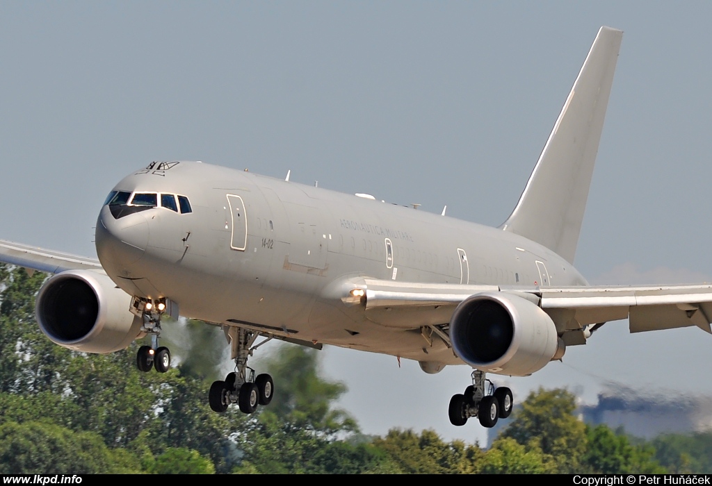 Italy Air Force – Boeing KC-767A (767-2EY/ER) MM62227