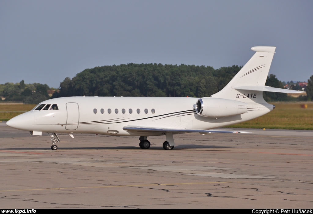 Hangar 8 – Dassault Aviation Falcon 2000EX G-LATE