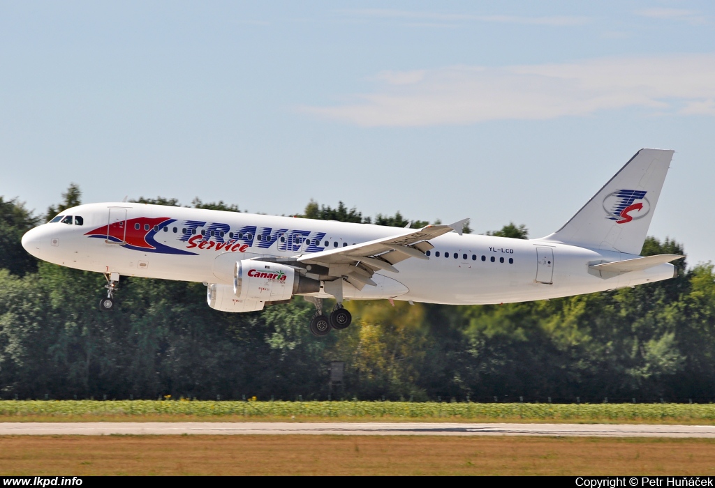 Travel Service – Airbus A320-211 YL-LCD