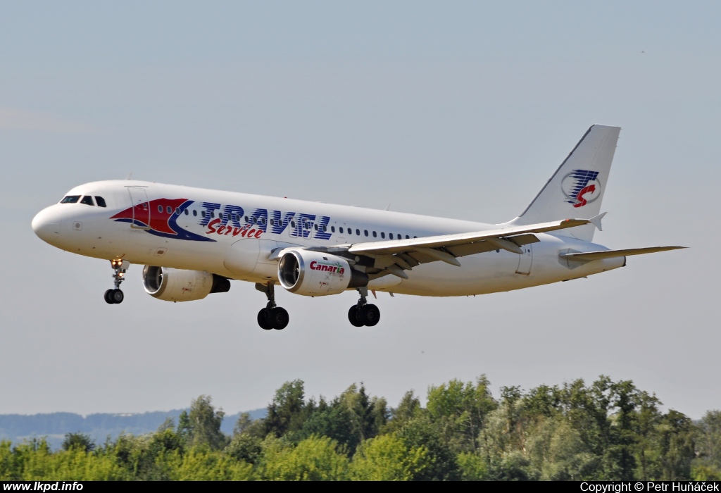 Travel Service – Airbus A320-211 YL-LCD