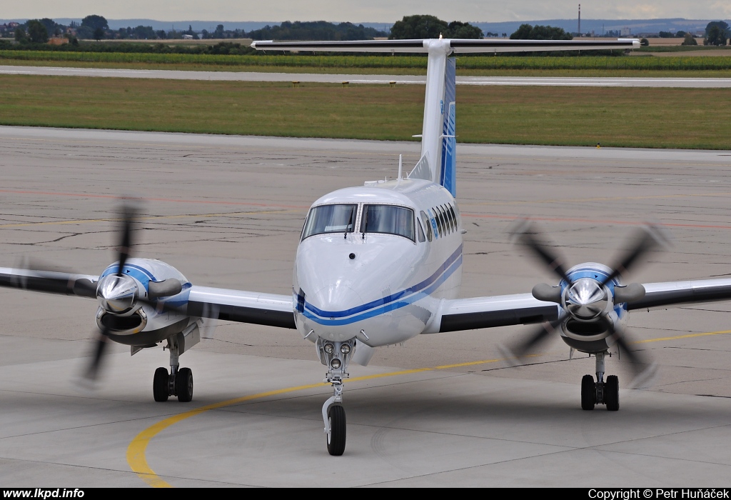 Junker – Beech 200GT/250 OK-EJM