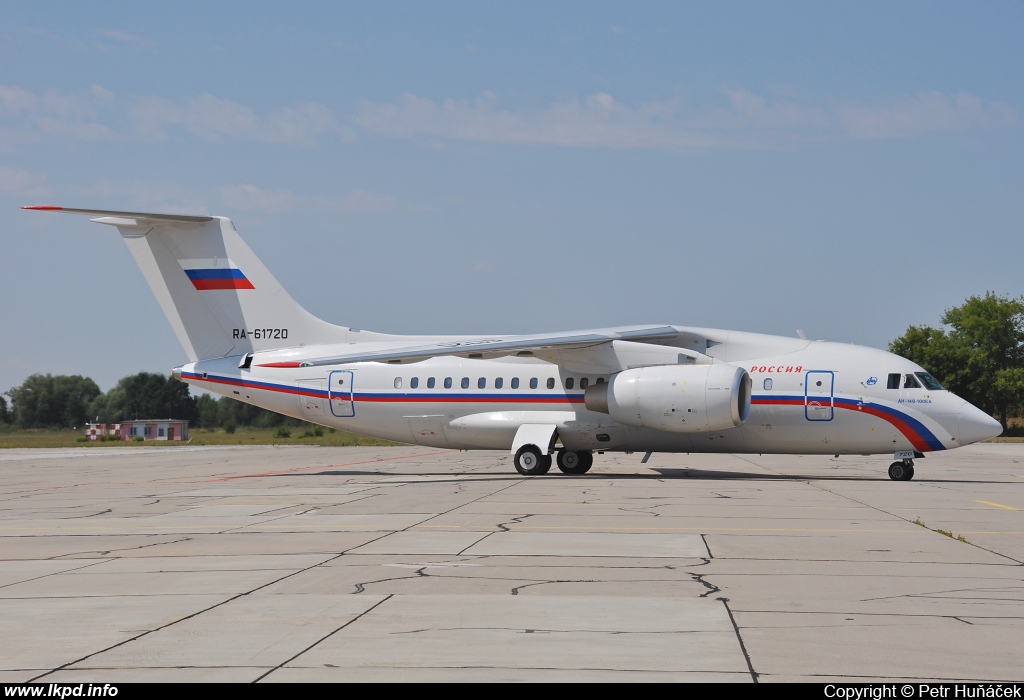 Rossia – Antonov AN-148-100EA RA-61720