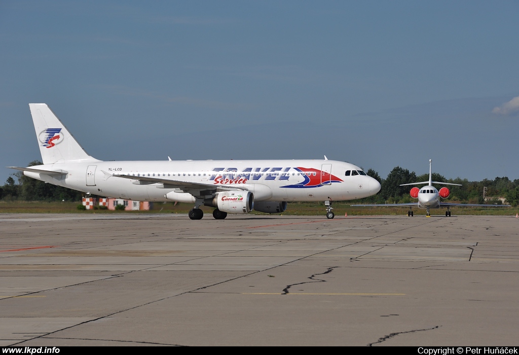 Travel Service – Airbus A320-211 YL-LCD