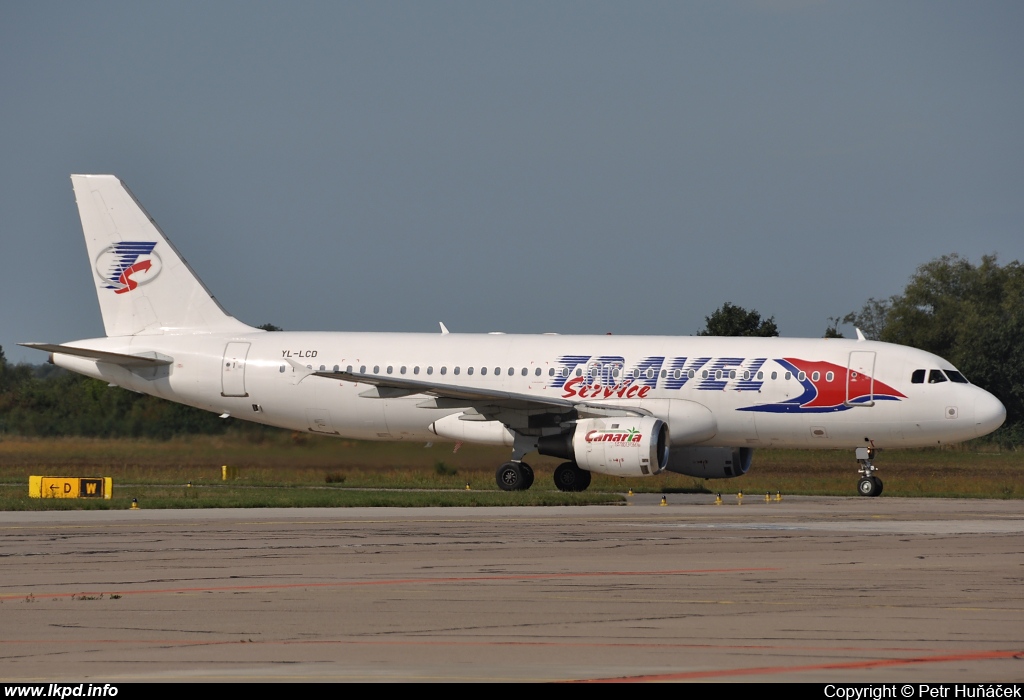 Travel Service – Airbus A320-211 YL-LCD