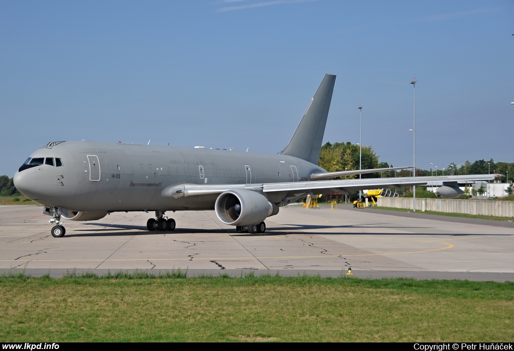 Italy Air Force – Boeing KC-767A (767-2EY/ER) MM62227