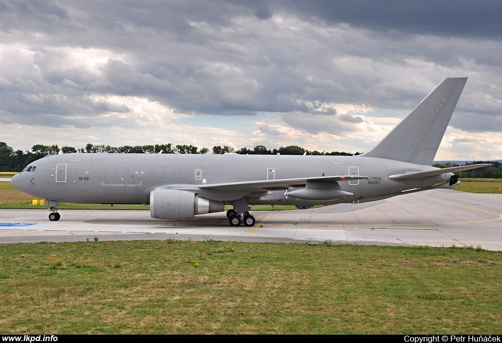 Italy Air Force – Boeing KC-767A (767-2EY/ER) MM62227