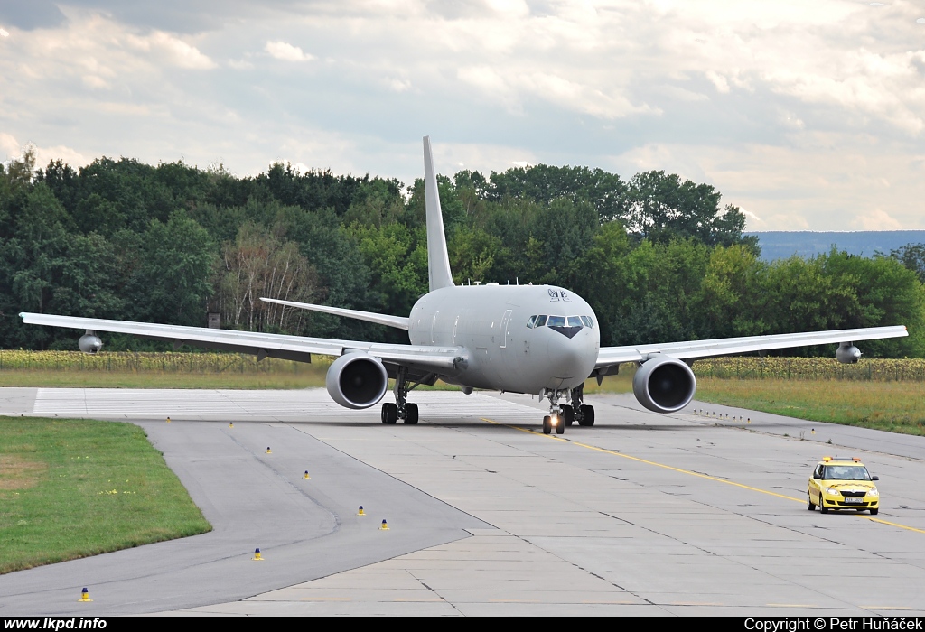 Italy Air Force – Boeing KC-767A (767-2EY/ER) MM62227