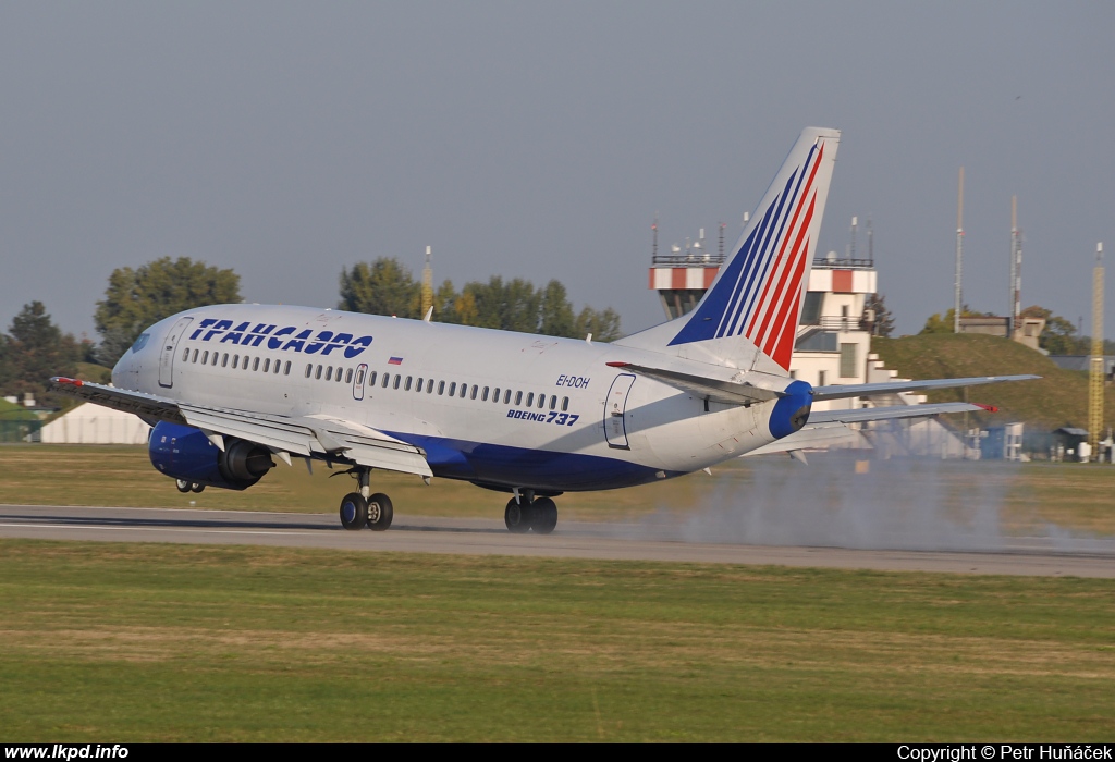 Transaero Airlines – Boeing B737-31S EI-DOH