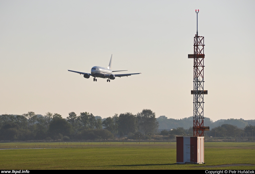 Transaero Airlines – Boeing B737-31S EI-DOH