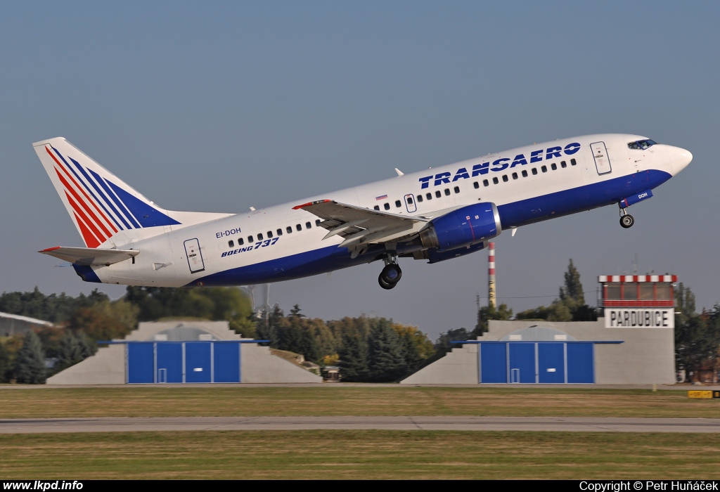 Transaero Airlines – Boeing B737-31S EI-DOH