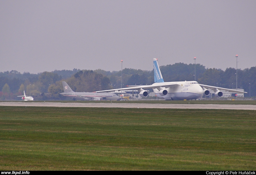 Antonov Design Bureau – Antonov AN-124-100M UR-82027