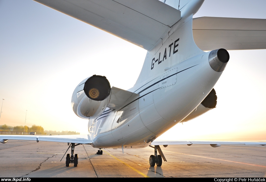 Private/Soukrom – Dassault Aviation Falcon 2000EX G-LATE