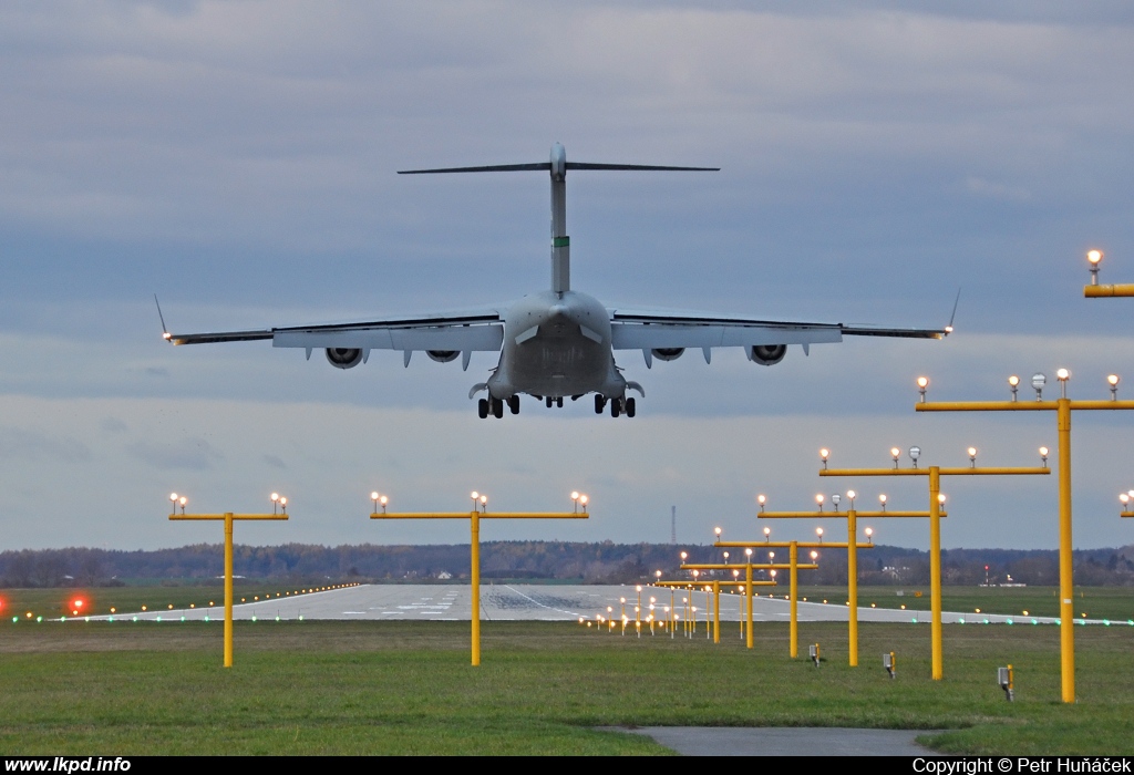 USAF – McDonnell Douglas C-17A Globemaster 99-0058