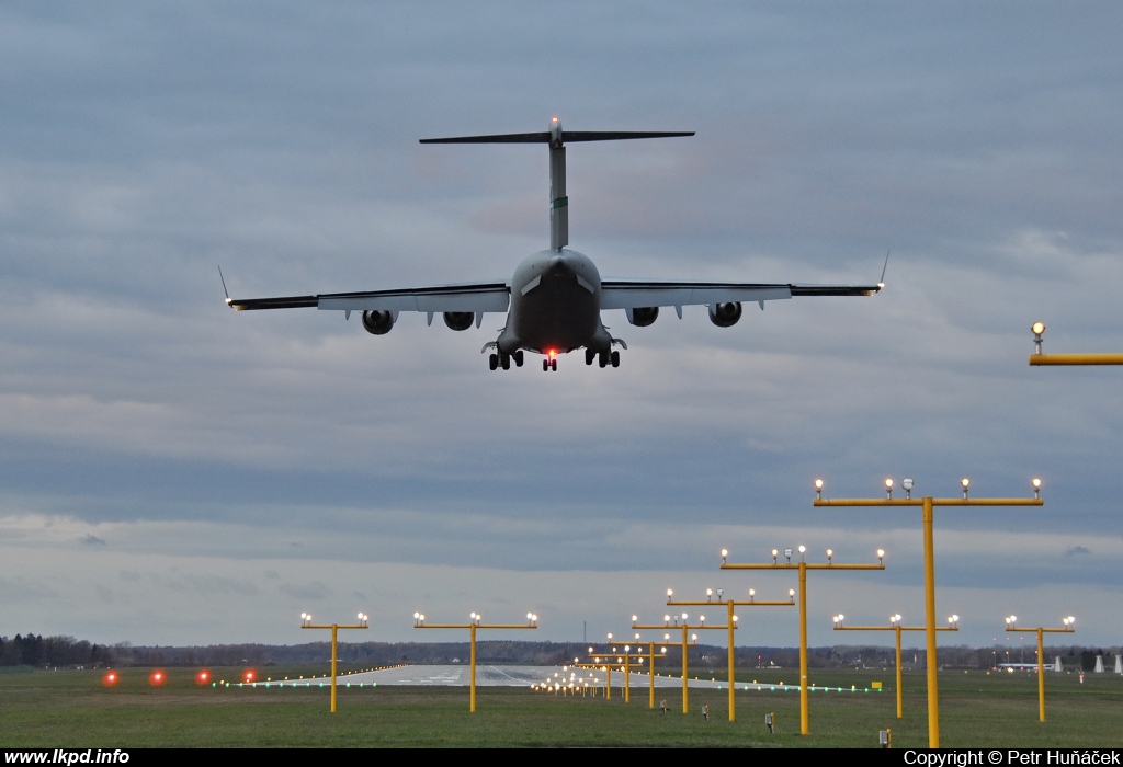 USAF – McDonnell Douglas C-17A Globemaster 99-0058