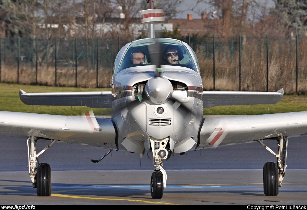 Sonnenhof – Beech F33A OE-DTM