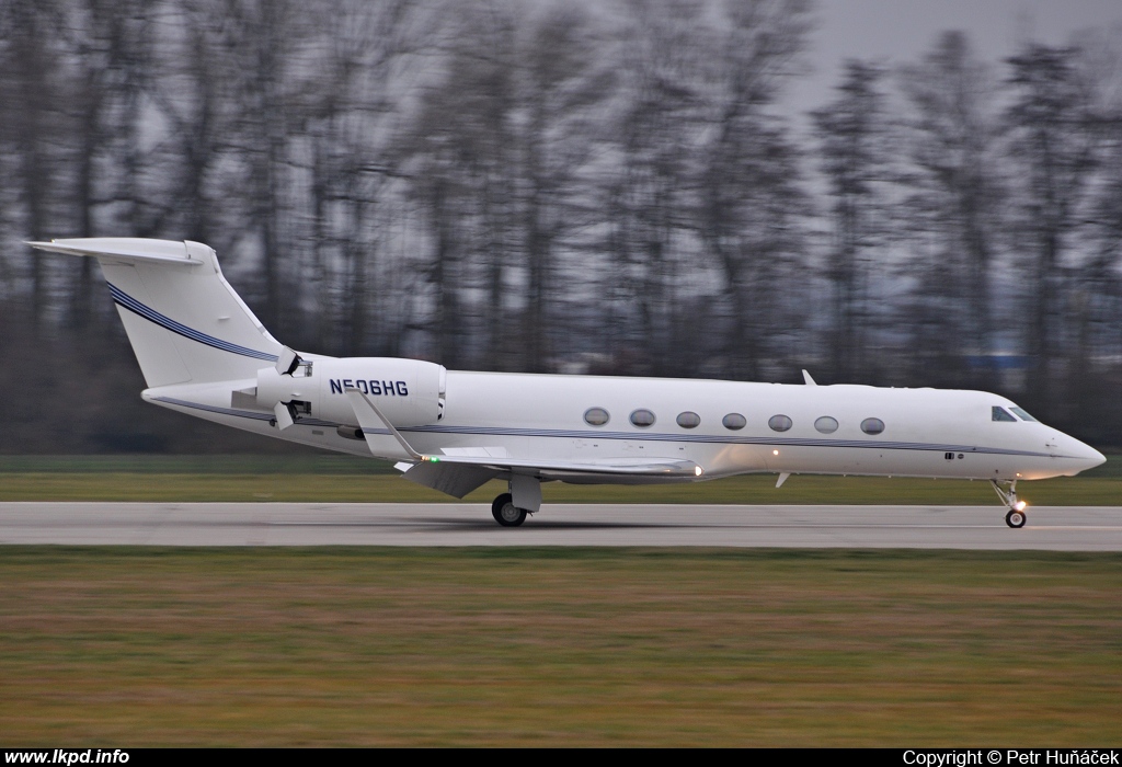 Kimberly&Clark – Gulfstream G-V-SP N506HG