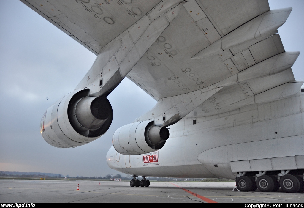 Maximus Air Cargo – Antonov AN-124-100 UR-ZYD