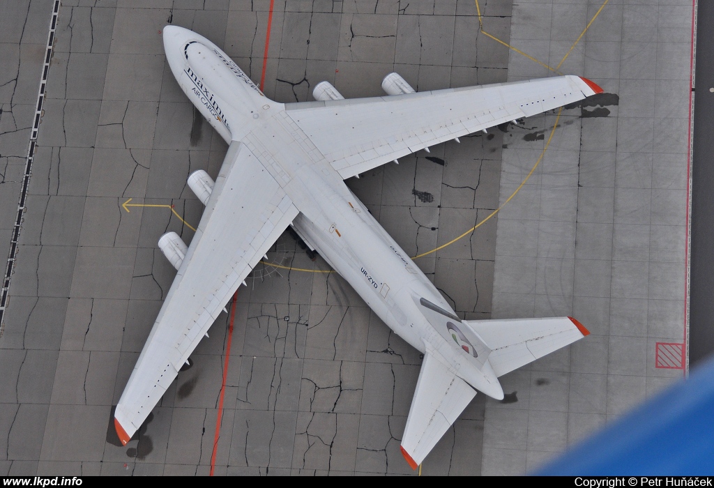 Maximus Air Cargo – Antonov AN-124-100 UR-ZYD