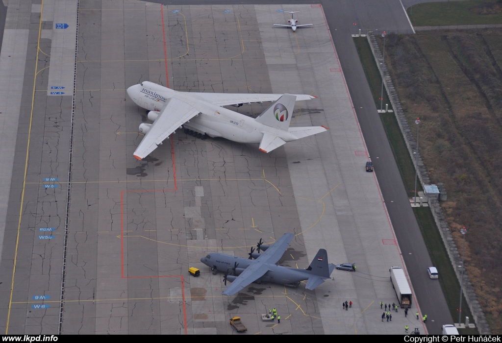 Maximus Air Cargo – Antonov AN-124-100 UR-ZYD