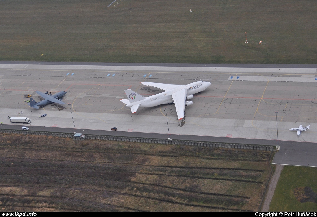 Maximus Air Cargo – Antonov AN-124-100 UR-ZYD