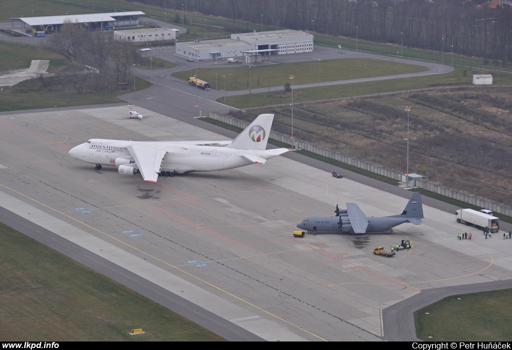 Maximus Air Cargo – Antonov AN-124-100 UR-ZYD