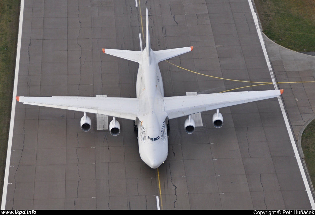 Maximus Air Cargo – Antonov AN-124-100 UR-ZYD