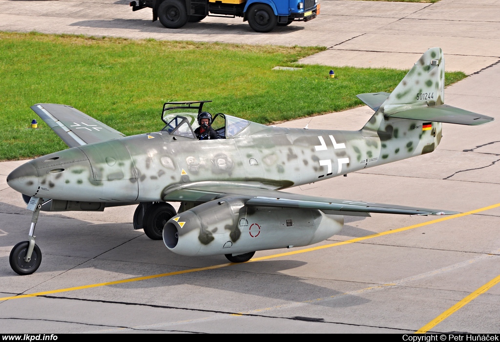 Private/Soukrom – MESSERSCHMITT Me-262A-1C D-IMTT