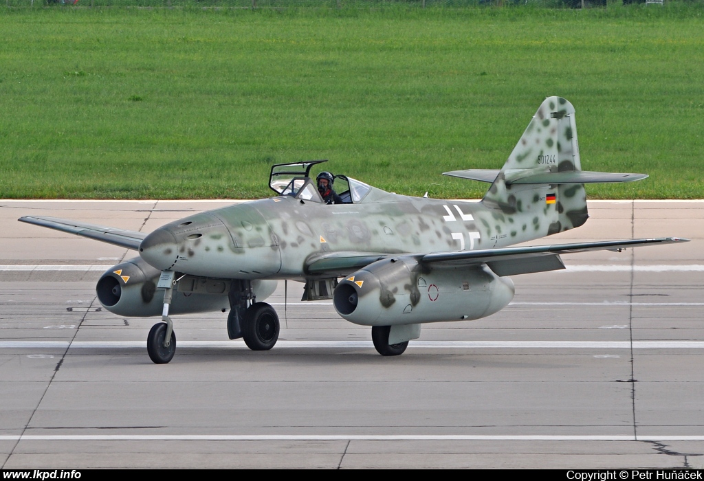 Private/Soukrom – MESSERSCHMITT Me-262A-1C D-IMTT