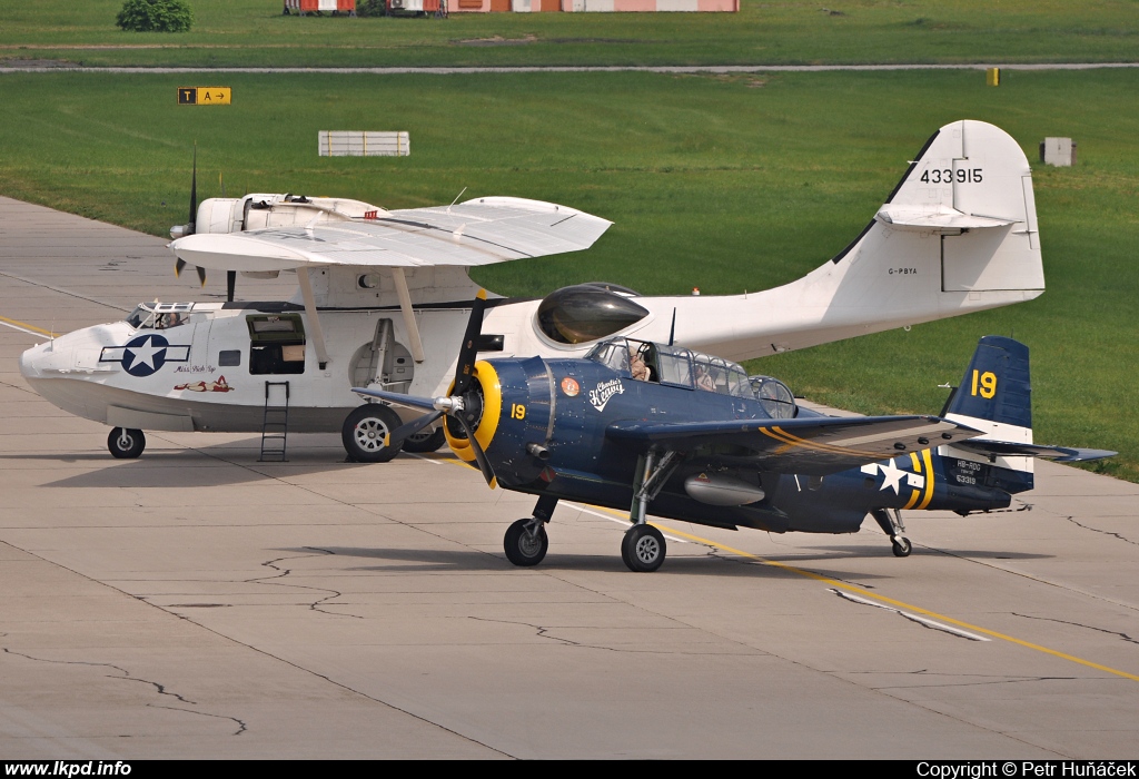 Private/Soukrom – Grumman TBM-3R HB-RDG