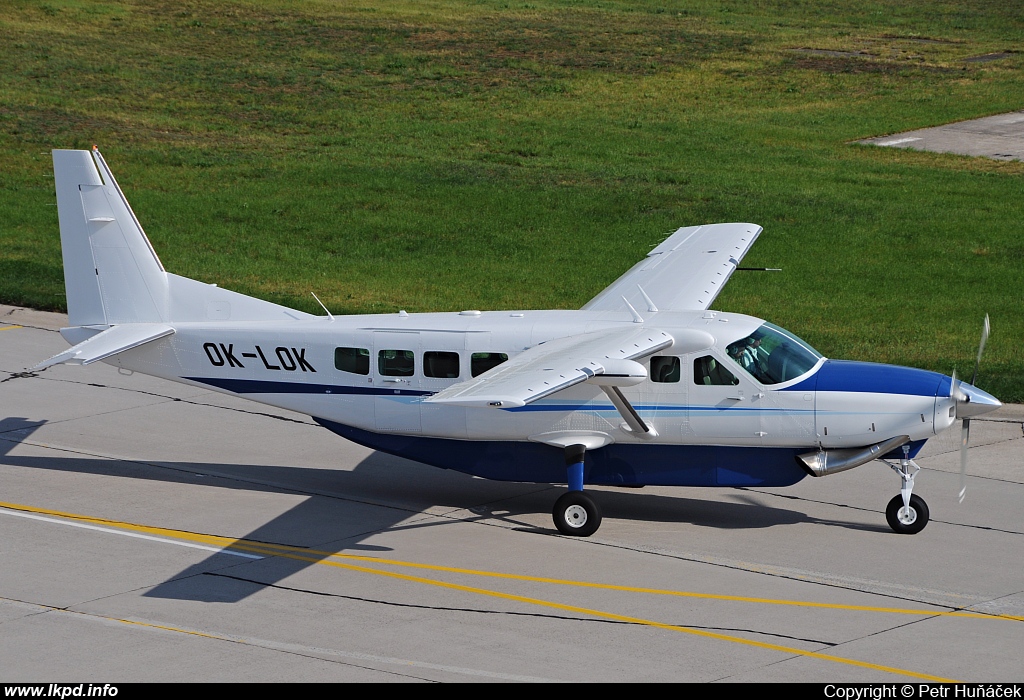 Delta System Air – Cessna 208B Grand Caravan OK-LOK