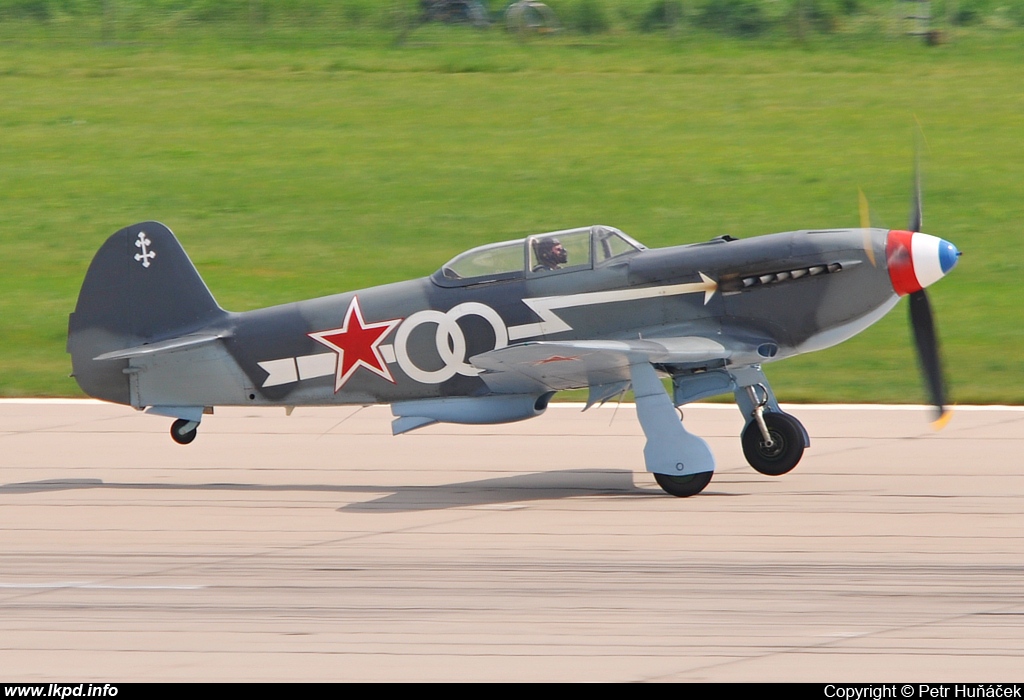 Private/Soukrom – Yakovlev YAK-3UA D-FLAK