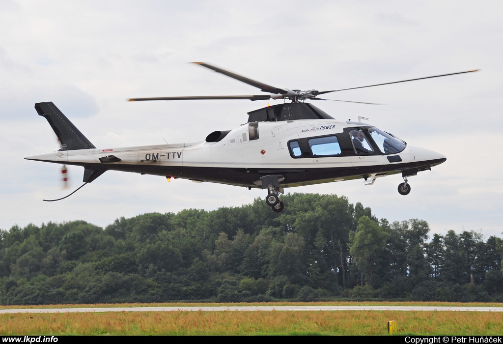 Tatra Jet – Agusta A-109E OM-TTV